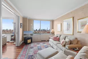 111 W 67th St, New York, NY 10023 - Photo 12