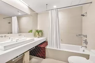 92 Greene St, New York, NY 10012 - Photo 10