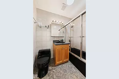 239 W 13th Street, New York City, NY 10011 - Photo 18