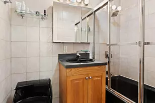 239 W 13th St, New York City, NY 10011 - Photo 18