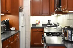 239 W 13th St, New York City, NY 10011 - Photo 22