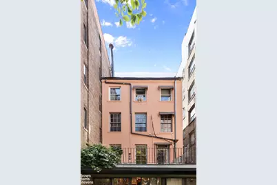 239 W 13th Street, New York City, NY 10011 - Photo 2