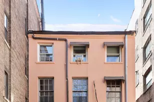 239 W 13th St, New York City, NY 10011 - Photo 2