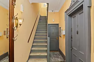 239 W 13th St, New York City, NY 10011 - Photo 14