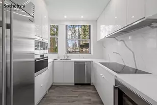 350 E 82nd St, New York, NY 10028 - Photo 4
