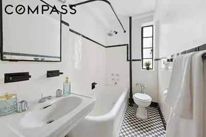 140 E 40th Street #7J, New York City, NY 10016 - Photo 4
