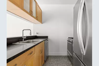 401 E 60th Street #5J, New York City, NY 10065 - Photo 4