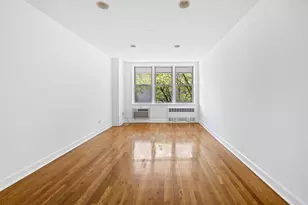 415 Argyle Rd, New York City, NY 11218 - Photo 14