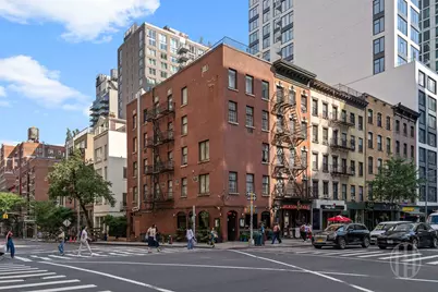 200 E 35th Street #5, New York, NY 10016 - Photo 10