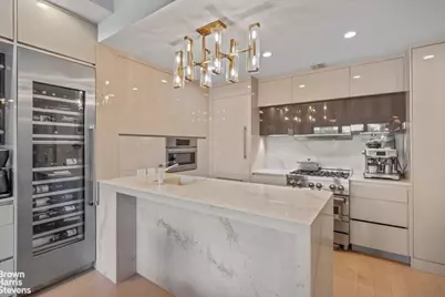 5-49 Borden Avenue #2B, New York City, NY 11101 - Photo 32