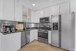 176 Johnson St, New York City, NY 11201 - Photo 10