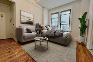 155 E 52nd St, New York, NY 10022 - Photo 1