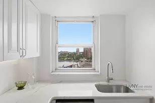 520 E 76th St, New York, NY 10021 - Photo 6