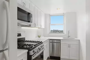 520 E 76th St, New York, NY 10021 - Photo 4