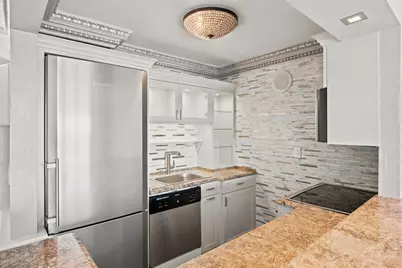 25-40 Shore Boulevard #PH18D, Astoria, NY 11102 - Photo 2