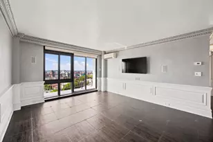 25-40 Shore Blvd, New York City, NY 11102 - Photo 4