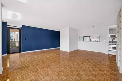531 Main Street #718, New York City, NY 10044 - Photo 2