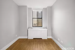 330 E 39th St, New York City, NY 10016 - Photo 6