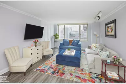 130 W 67th Street #9M, New York City, NY 10023 - Photo 1