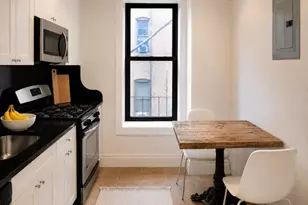 521 W 122nd St, New York, NY 10027 - Photo 2