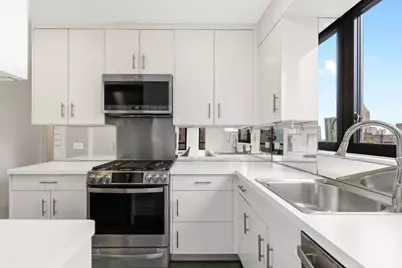 190 E 72nd Street #19B, New York City, NY 10021 - Photo 4