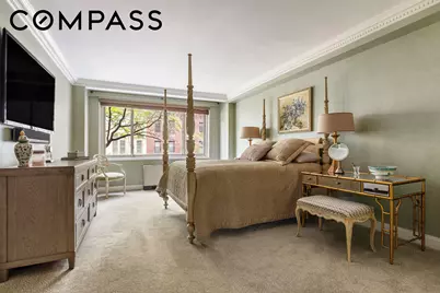 10 E 70th Street #3A, New York City, NY 10021 - Photo 4
