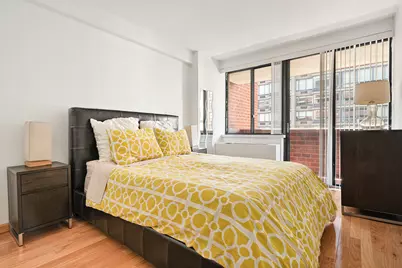 233 E 86th Street #6B, New York, NY 10028 - Photo 4