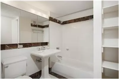 455 Main Street #5N, New York City, NY 10044 - Photo 6