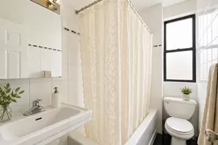27 W 96th St, New York, NY 10025 - Photo 4