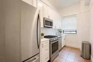 27 W 96th St, New York, NY 10025 - Photo 2