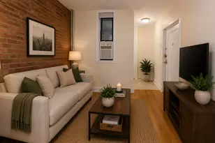 246 E 90th St, New York, NY 10128 - Photo 2