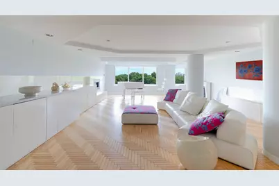 106 Central Park S #8A, New York City, NY 10019 - Photo 2