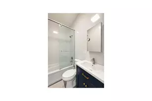 444 W 51st St, New York City, NY 10019 - Photo 8