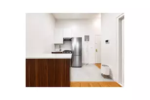 444 W 51st St, New York City, NY 10019 - Photo 4