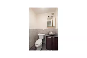 215 E 81st St, New York, NY 10028 - Photo 4