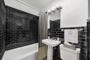 32 Downing St, New York, NY 10014 - Photo 6