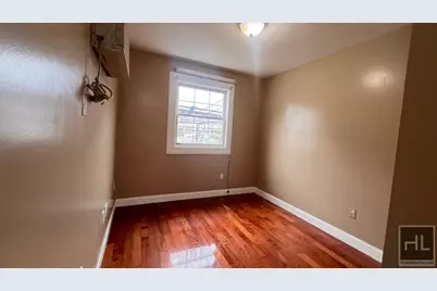 133-19 97th Avenue #1, New York City, NY 11419 - Photo 4