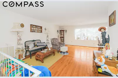 232 Hawthorne Avenue, New York, NY 10314 - Photo 2