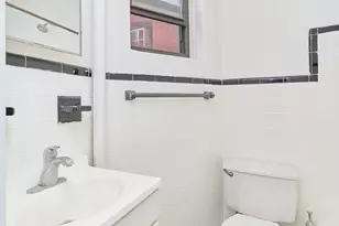 353 W 44th St, New York City, NY 10036 - Photo 10
