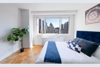 401 E 86th Street #12L, New York City, NY 10028 - Photo 4