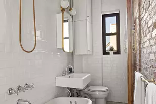 251 Pacific St, New York City, NY 11201 - Photo 6