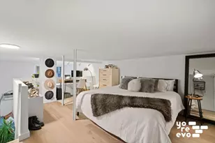 215 E 24th St, New York, NY 10010 - Photo 6