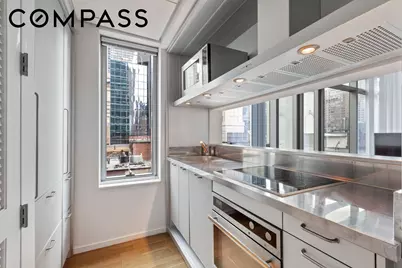 18 W 48th Street #17C, New York City, NY 10036 - Photo 2