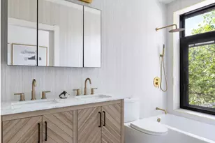 128 Summit St, New York City, NY 11231 - Photo 8