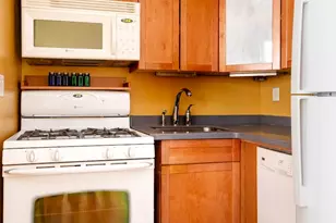229 W 97th St, New York City, NY 10025 - Photo 2