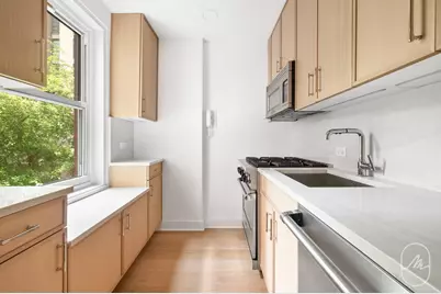 15 W 12th Street #3C, New York City, NY 10011 - Photo 10