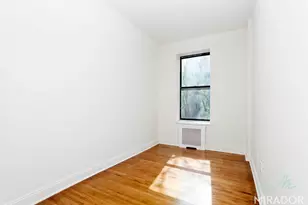 1560 York Ave, New York, NY 10028 - Photo 2