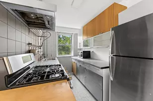 572 Grand St, New York City, NY 10002 - Photo 4