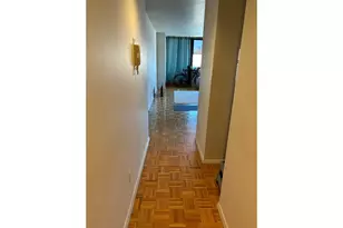 303 E 60th St, New York City, NY 10022 - Photo 4