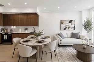 371 Hawthorne St, New York City, NY 11225 - Photo 2